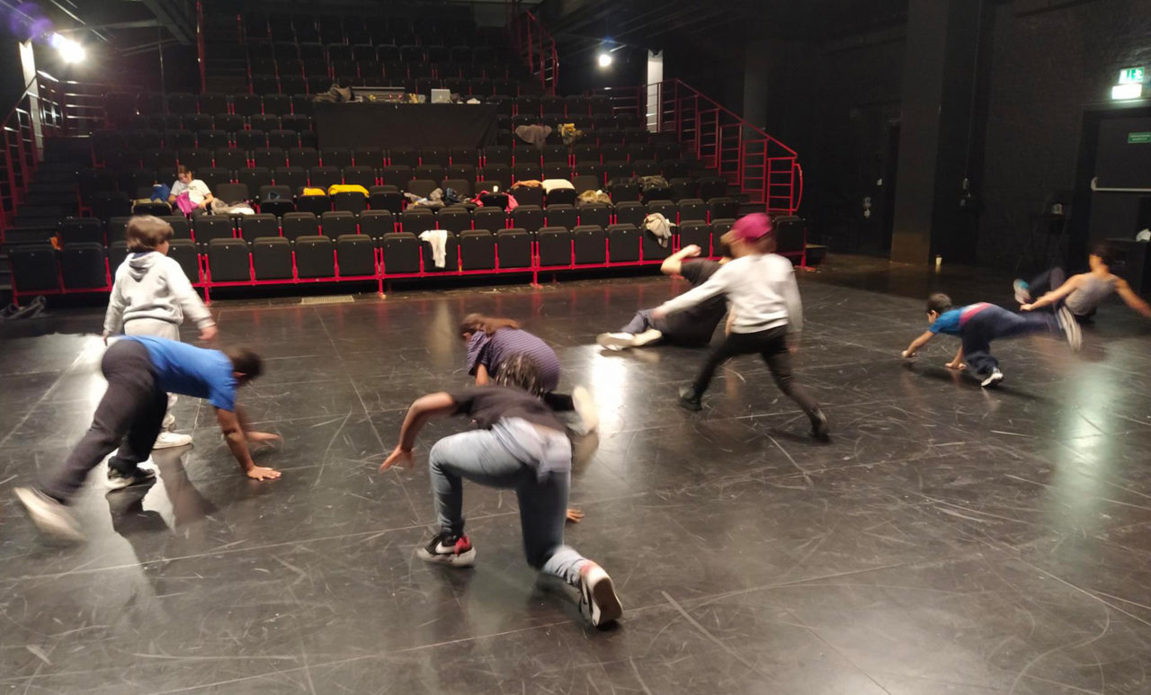 Atelier de breakdance pour les enfants au Théâtre Les Tanneurs
