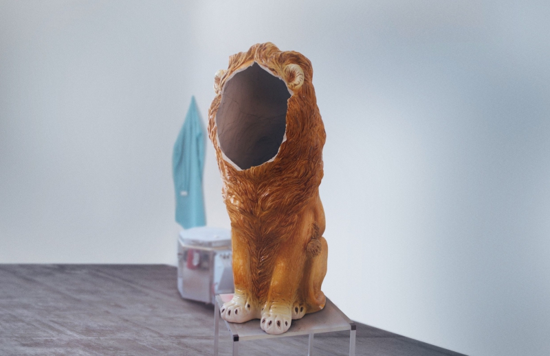 Sculpture de lion sans face